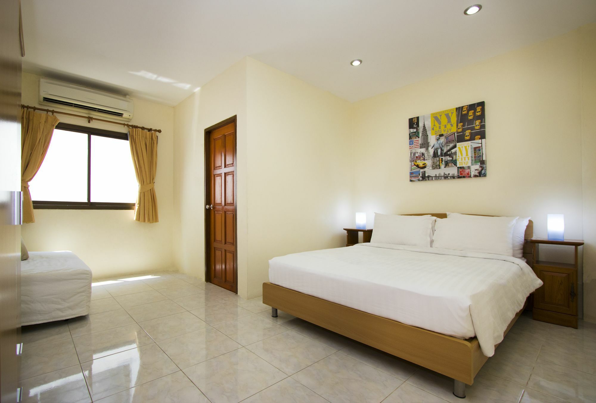 Ashford Villas Cosy Beach Pattaya Buitenkant foto