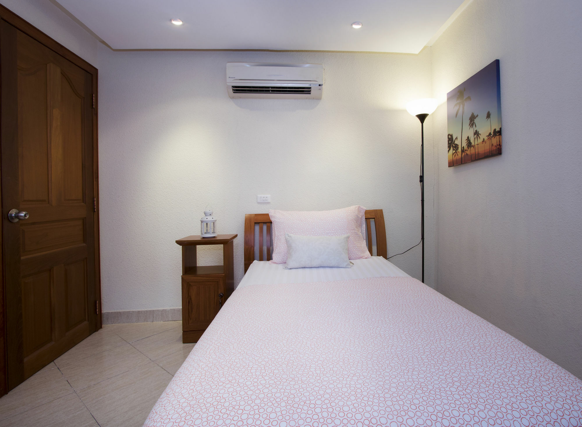 Ashford Villas Cosy Beach Pattaya Buitenkant foto