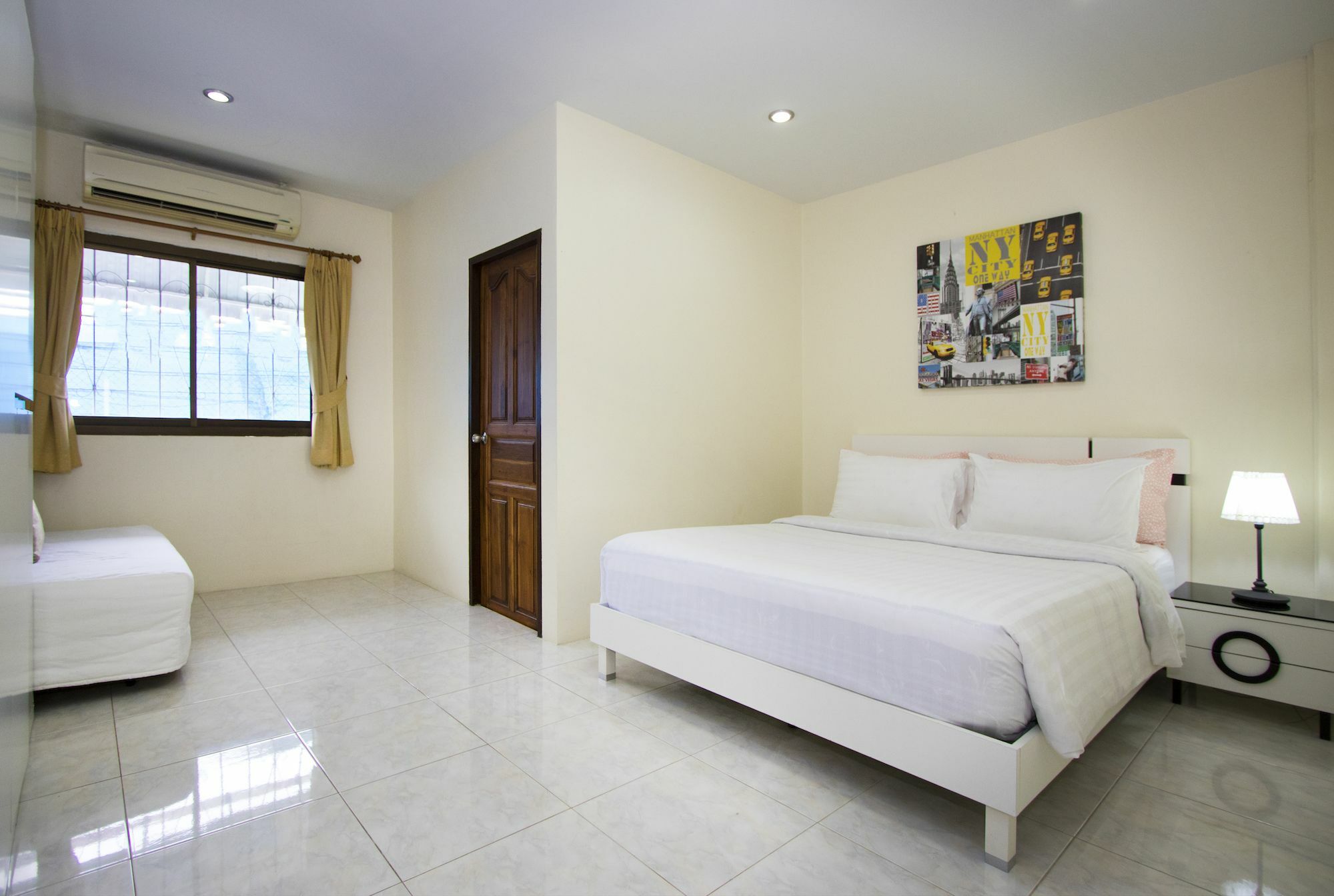 Ashford Villas Cosy Beach Pattaya Buitenkant foto