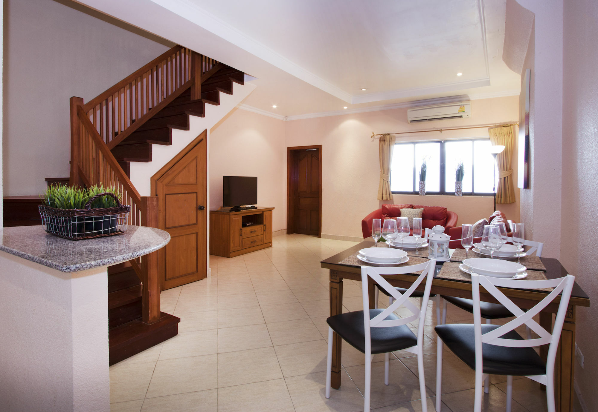 Ashford Villas Cosy Beach Pattaya Buitenkant foto